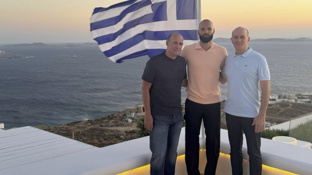 Κάτοικος Πειραιά ως το 2028 ο Φουρνιέ – Ανανέωσε και επίσημα με τον Ολυμπιακό
