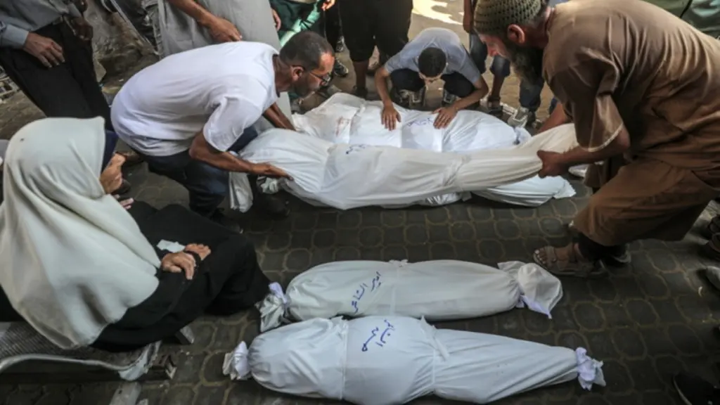 Γάζα: Ολοκληρώθηκε από τον Ερυθρό Σταυρό η παράδοση 15 σορών Παλαιστινίων