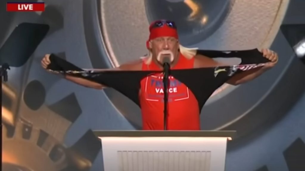 Hulk Hogan: Όταν έσκισε την μπλούζα του για τον Ντόναλντ Τραμπ (Βίντεο)