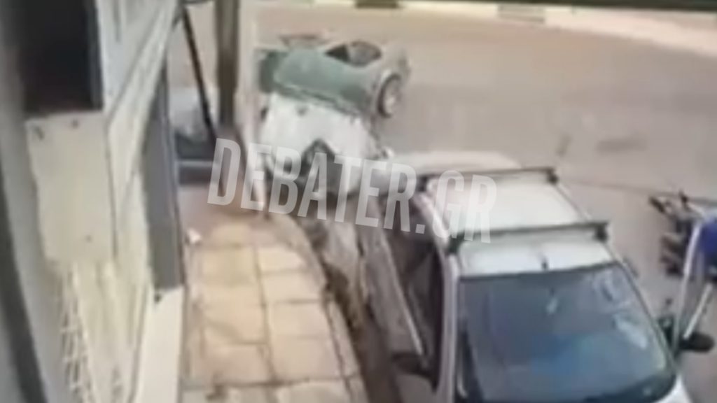 Σοκάρει το βίντεο από το τροχαίο στο Ίλιον – Γλύτωσαν από του “χάρου τα δόντια” ο 9χρονος και οι δύο ηλικιωμένοι