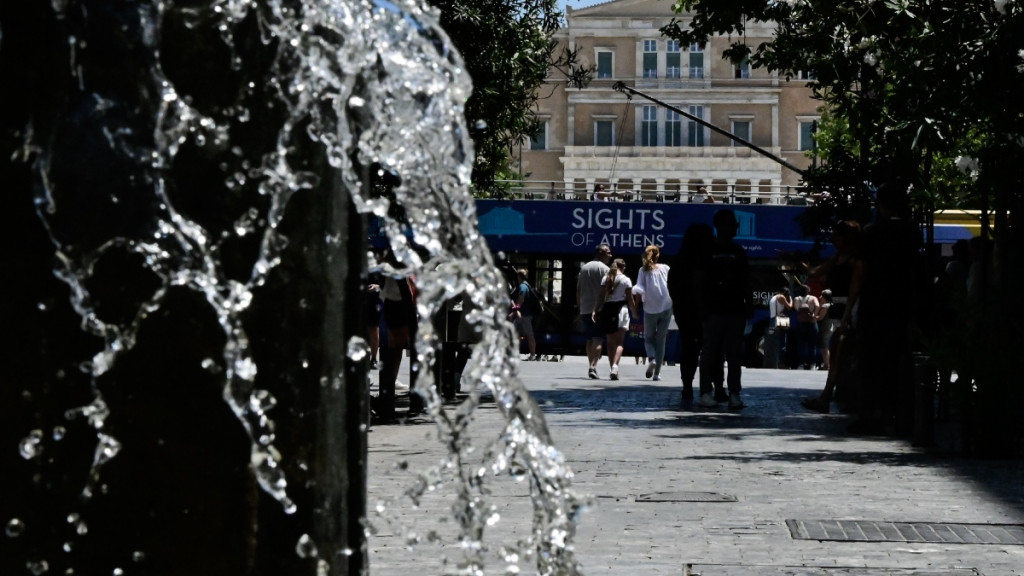 Έρχεται τετραήμερος καύσωνας με 40αρια – Άφθονο νερό και ελαφρά γεύματα συστήνει η Πολιτική Προστασία