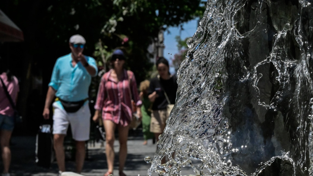 Καιρός: Καταφθάνει ο “θερμικός θόλος” – Πόσο θα διαρκέσουν τα 43άρια