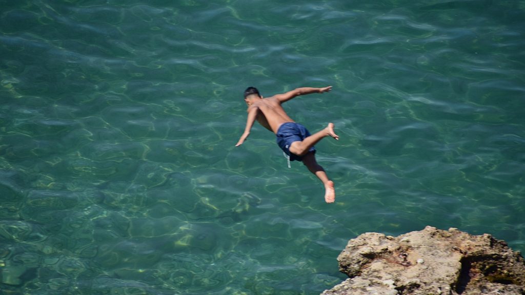 Καιρός αύριο: Στους 37 βαθμούς το θερμόμετρο  και άνεμοι έως 5 μποφόρ