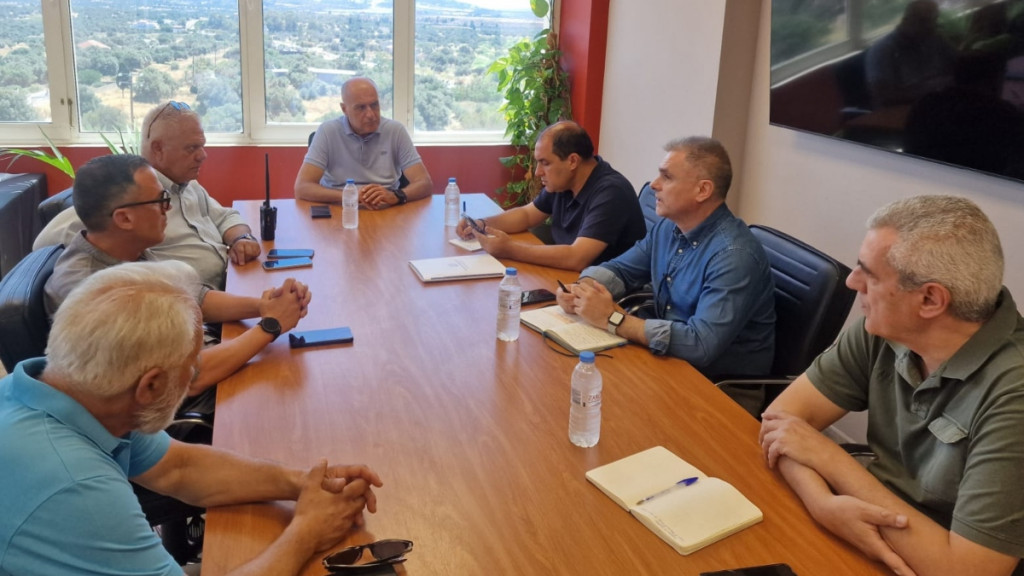 Κώστας Κατσαφάδος: Έκανε αυτοψία τις εκτάσεις της Ανατολικής Αττικής που χτυπήθηκαν από τις πυρκαγιές