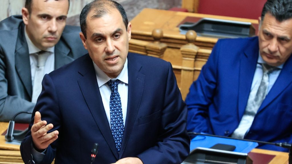 Στα Κύθηρα ο Κώστας Κατσαφάδος αύριο για την αποκατάσταση μετά τις καταστροφικές φωτιές