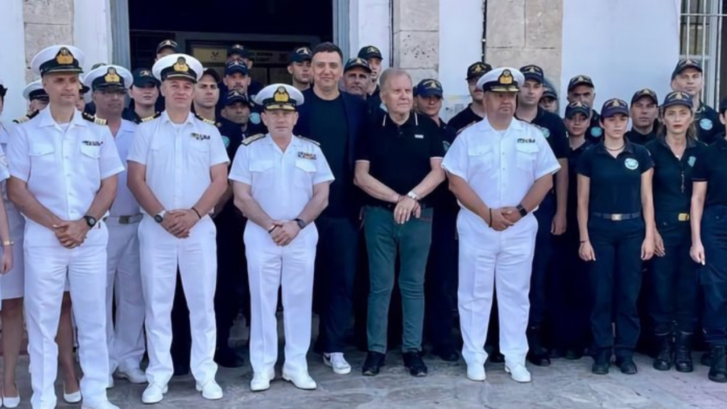 Κικίλιας από Σάμο: «Με κάμερες drone και νέες προσλήψεις ενισχύουμε το Λιμενικό που παλεύει στο Αιγαίο»