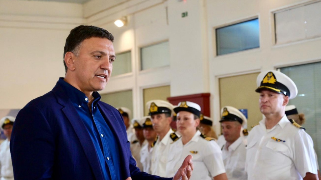 Κικίλιας: «Το λιμάνι του Πειραιά ενισχύεται με άλλους 50 λιμενικούς για την καλύτερη και ασφαλέστερη εξυπηρέτηση των επιβατών»