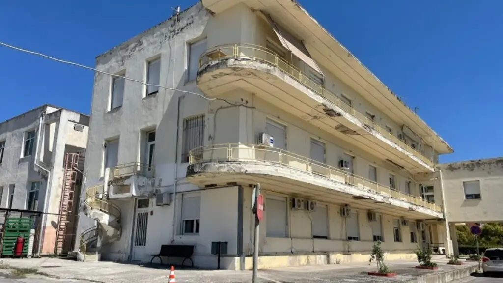 Κιλκίς: 21χρονος πήδηξε στο κενό από τον δεύτερο όροφο – Αντιδράσεις του σωματείου εργαζομένων για ελλείψεις στην ασφάλεια