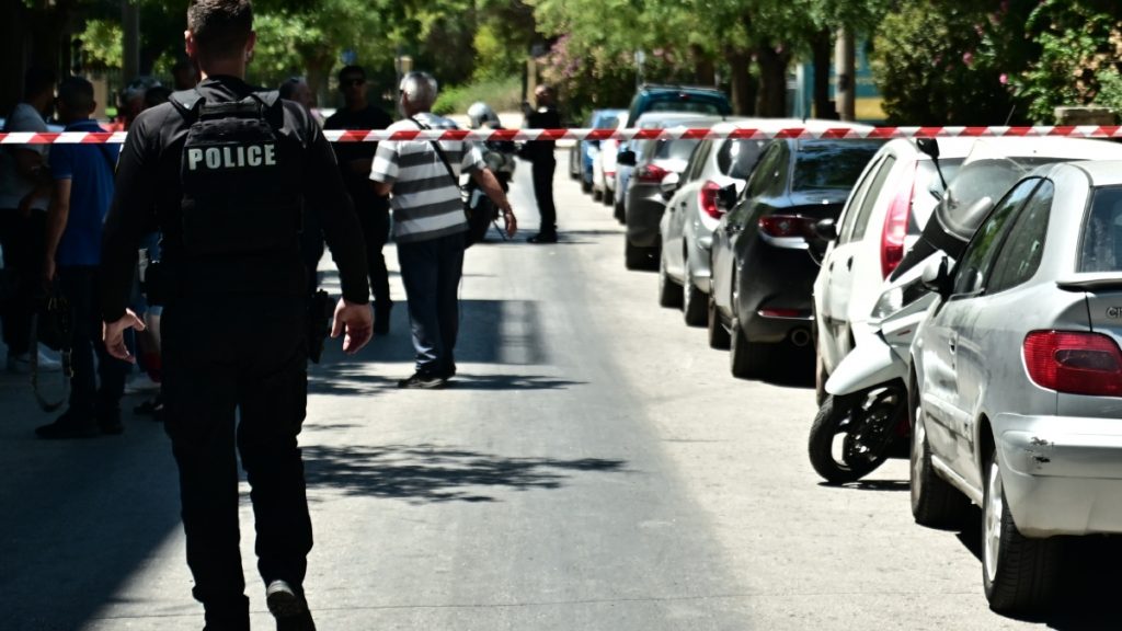 Κολωνός: Αιματηρό επεισόδιο πυροβολισμών με δύο Τούρκους – Στην φρουρά της Όλγας Κεφαλογιάννη ανήκει ο τραυματίας αστυνομικός