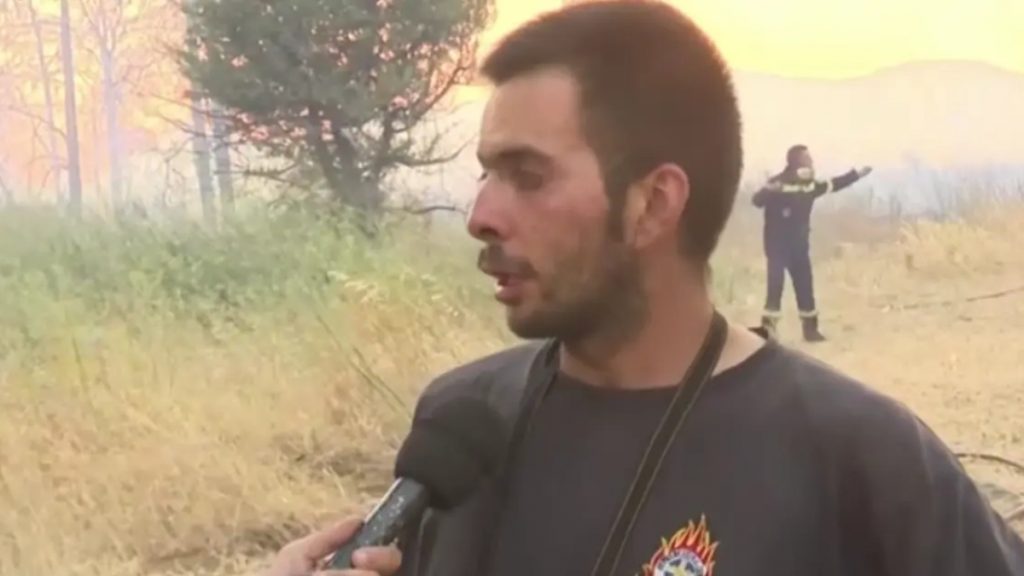 Φωτιά στο Κρυονέρι Αττικής: «Είπα ότι θα καώ ζωντανός» – Συγκλονίζει εθελοντής πυροσβέστης