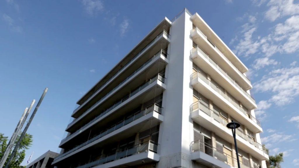 «Λαϊκό»: Παραδόθηκε κτίριο του ΕΟΥΠΥΥ για Μονάδα Ημερήσιας Νοσηλείας για ογκολογικούς ασθενείς