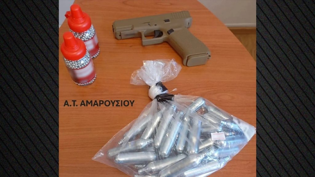 Μαρούσι: Συνελήφθη 20χρονος για άσκοπους πυροβολισμούς με αεροβόλο – Φθορές σε σπίτια και γραφεία εφημερίδας