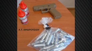 Μαρούσι: Συνελήφθη 20χρονος για άσκοπους πυροβολισμούς με αεροβόλο – Φθορές σε σπίτια και γραφεία εφημερίδας