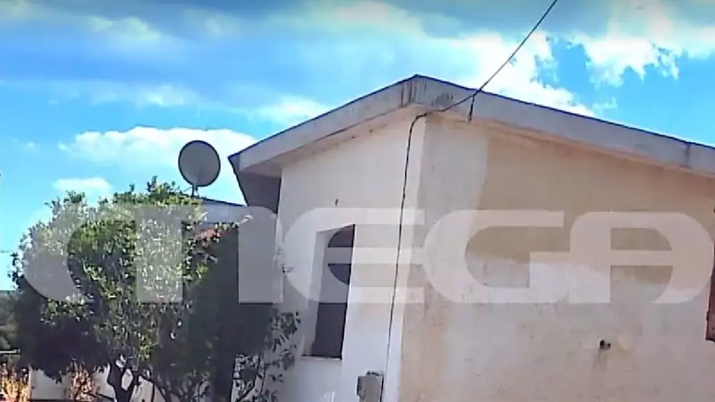 Μέγαρα: «Οι μαχαιριές ήταν πολύ βαθιές, είχε βίαια ένστικτα»- Νέα στοιχεία για τον 37χρονο που μαχαίρωσε μητέρα, αδελφή και θείο
