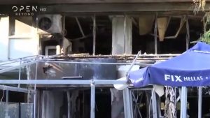 Μεταξουργείο: Αναστάτωση τη νύχτα από φωτιά σε ισόγειο εστιατόριο – Απεγκλωβίστηκαν 3 άτομα (Βίντεο)