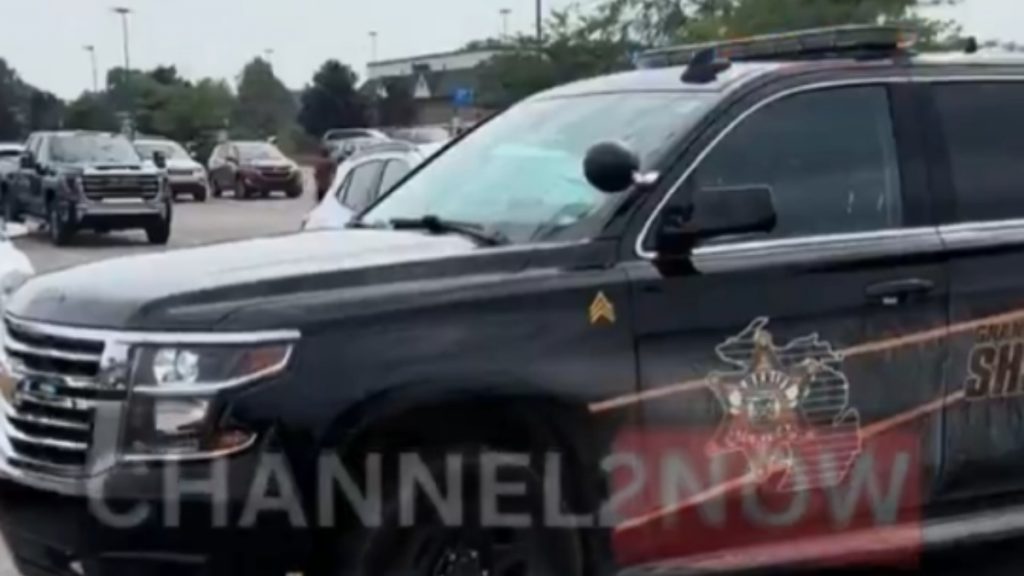 ΗΠΑ: 11 τραυματίες από επίθεση με μαχαίρι σε σούπερμάρκετ στο Μίσιγκαν – Συνελήφθη ένας ύποπτος (Εικόνες+Βίντεο)