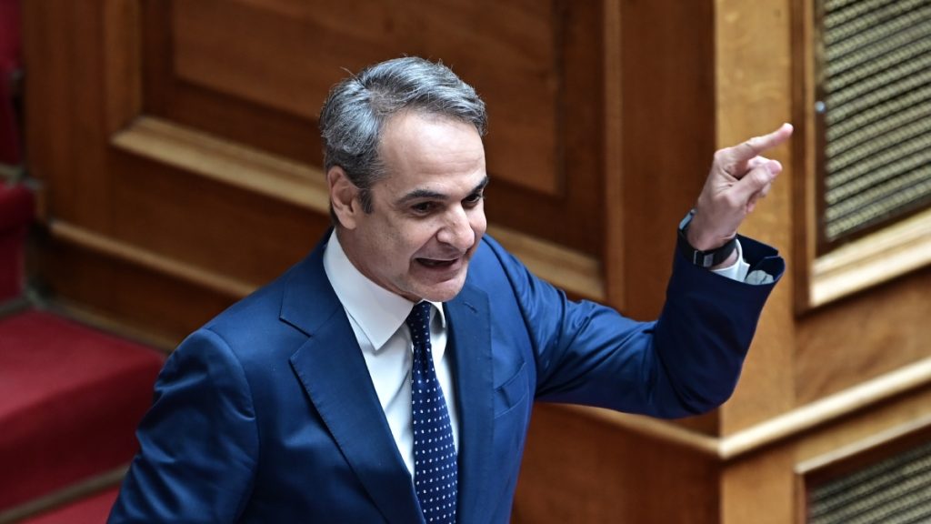Μητσοτάκης σε Ανδρουλάκη: “Είστε κακέκτυπο του ΠΑΣΟΚ της δεκαετίας του ΄80, χωρίς το χάρισμα του Ανδρέα Παπανδρέου”