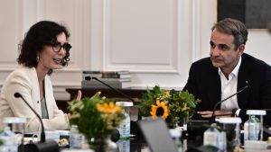 Συνάντηση Μητσοτάκη με την Επίτροπο Χάτζα Λαμπίμπ: Στο επίκεντρο η πολιτική προστασία και η ετοιμότητα απέναντι στις κρίσεις