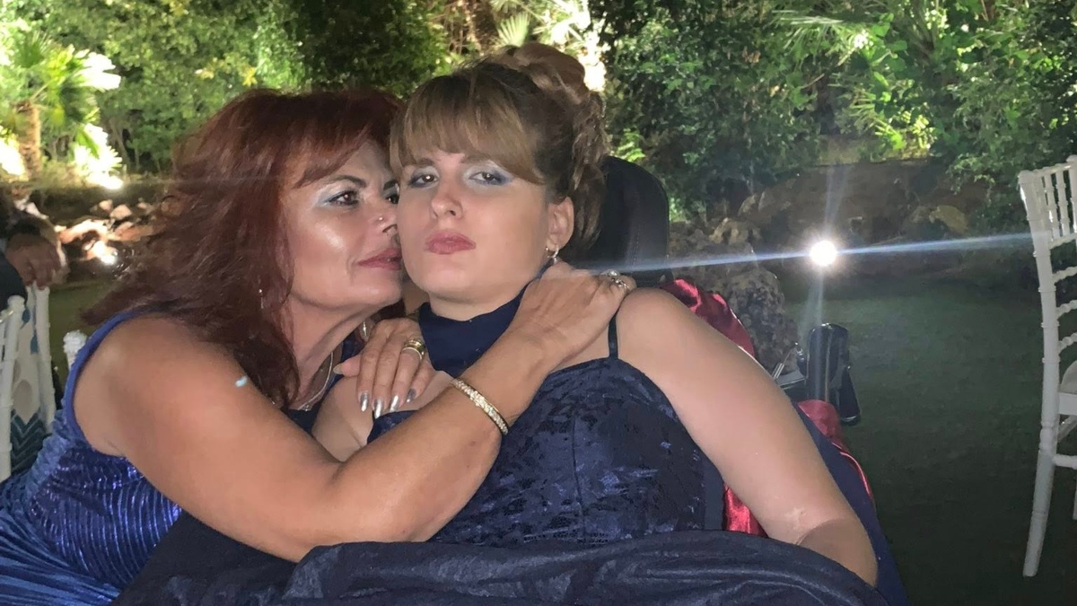 Μυρτώ της Πάρου: 13 χρόνια από την άγρια επίθεση – “Ένα τέρας έλιωσε το κεφάλι του παιδιού μου”