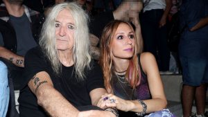Νίκος Καρβέλας: Ρομαντικό ταξίδι στο Λονδίνο μαζί με την σύντροφό του – Η σπάνια φωτογραφία τους