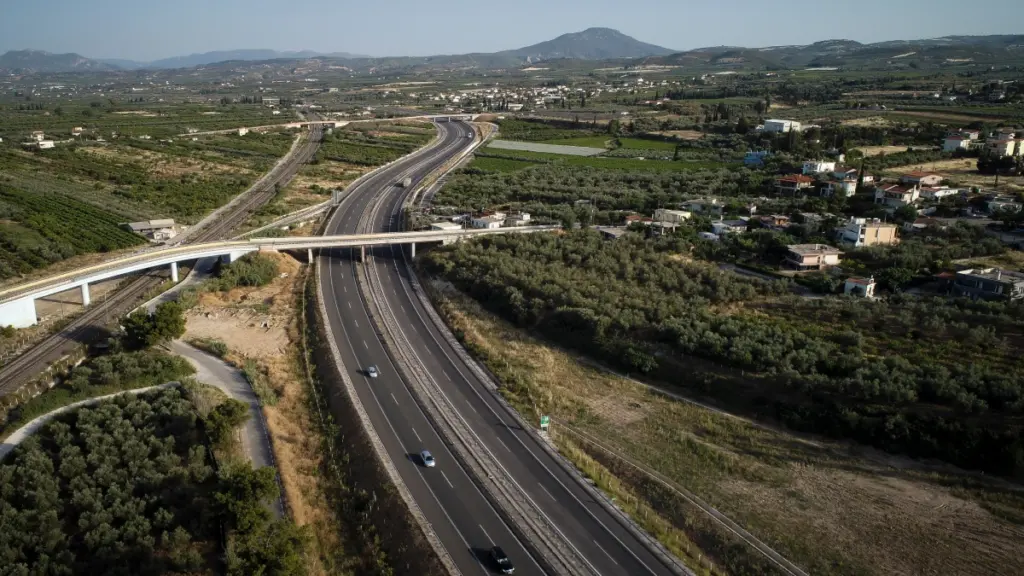 Ολυμπία οδός: Ποιες ώρες θα υπάρχει αυξημένη κίνηση κατά την περίοδο του Πάσχα