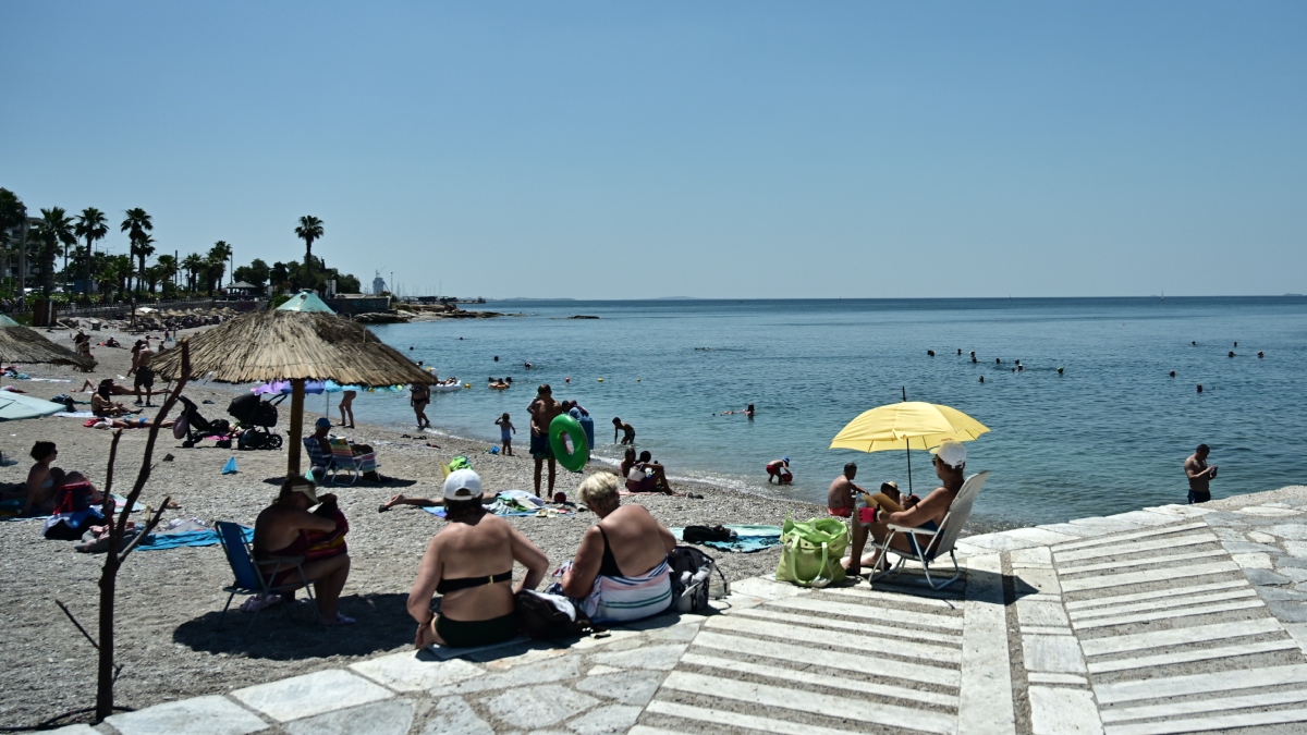 Παλαιό Φάληρο: Οι Αρχές περνούν από “κόσκινο” σκάφη, μαρίνες και κάμερες για το 3χρονο κοριτσάκι – Τα πιθανά σενάρια