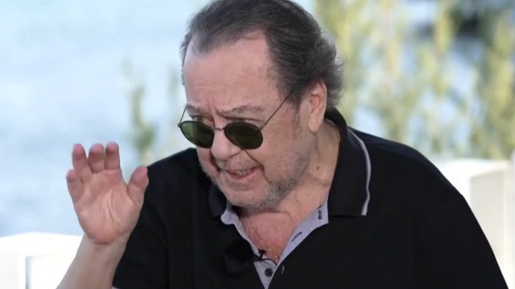 Γιάννης Πάριος: «Είμαι σίγουρος πως αν ζούσε ο Καζαντζίδης δεν θα επέτρεπε να γίνει η ταινία – Μόδα είναι αυτή; Φτάνει!»