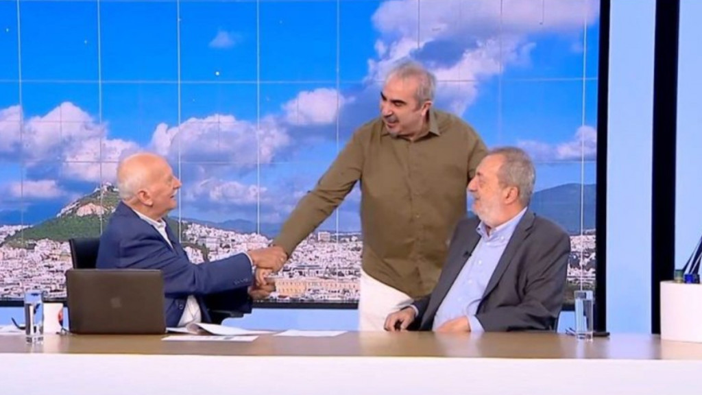 Έκπληξη στο φινάλε του «Καλημέρα Ελλάδα» – Ο Βαγγέλης Περρής χειροφίλησε τον Γιώργο Παπαδάκη