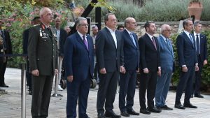 51η επέτειος από την αποκατάσταση της δημοκρατίας: Καρέ καρέ η δεξίωση του ΠτΔ στους πολιτικούς αρχηγούς