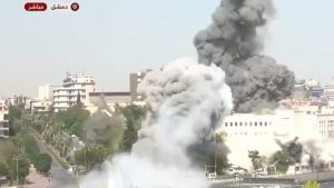 Κόβει την ανάσα το βίντεο από την στιγμή της επίθεσης στην Δαμασκό – Κλιμακώνει τις αεροπορικές επιδρομές το Ισραήλ