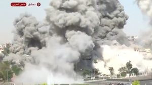 Συρία: Ένας νεκρός και 18 τραυματίες από τους ισραηλινούς βομβαρδισμούς στη Δαμασκό (Βίντεο)
