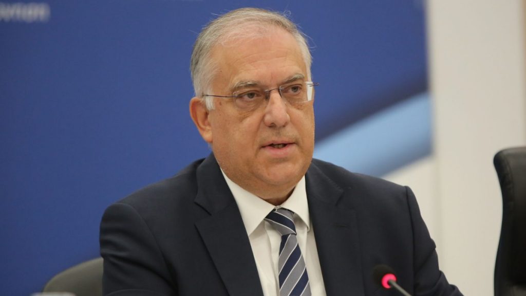 Θεοδωρικάκος: “Με θεσμικές παρεμβάσεις ενισχύουμε τη διαφάνεια”