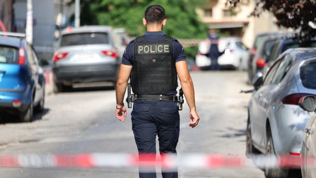 Έκρηξη στην Θεσσαλονίκη: Χρησιμοποιήθηκαν τουλάχιστον 3 κιλά εκρηκτικής ύλης – Σωφρονιστικός υπάλληλος διέμενε στην πολυκατοικία