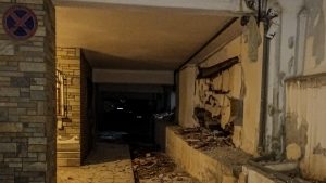 Θεσσαλονίκη: Ισχυρή έκρηξη σε πολυκατοικία – Τρομοκρατικό χτύπημα βλέπει η ΕΛΑΣ