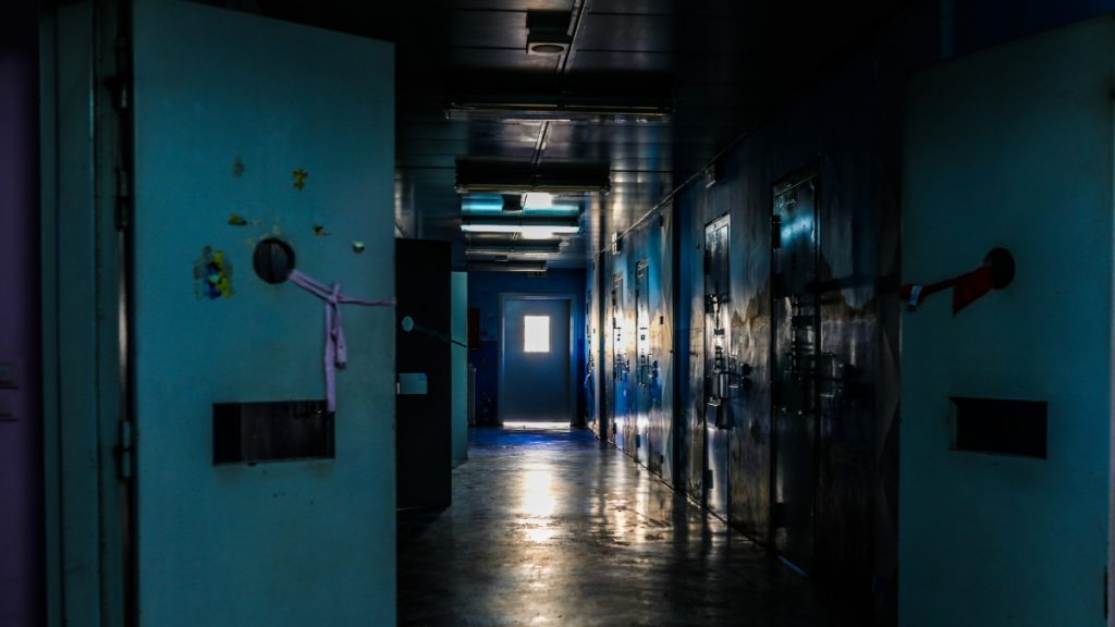 Θήβα: Απονομή Πιστοποιητικών Εκπαίδευσης Φροντιστών Σκύλων στο Κέντρο Απεξάρτησης Τοξικομανών Κρατουμένων ΕΠΙΛΟΓΗ