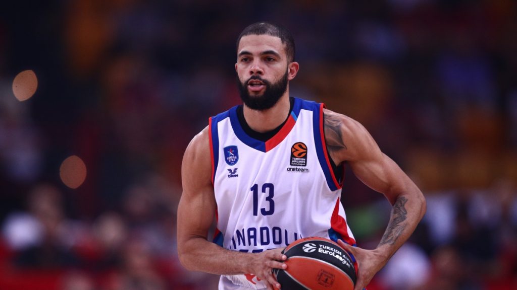 Στην Βαλένθια ο Ντάριους Τόμπσον