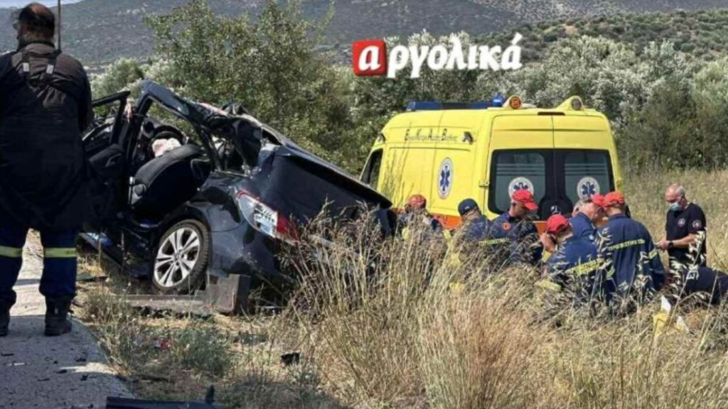 Αργολίδα: Τρεις νεκροί μετά από σύγκρουση αυτοκινήτου με νταλίκα (Φωτογραφίες)