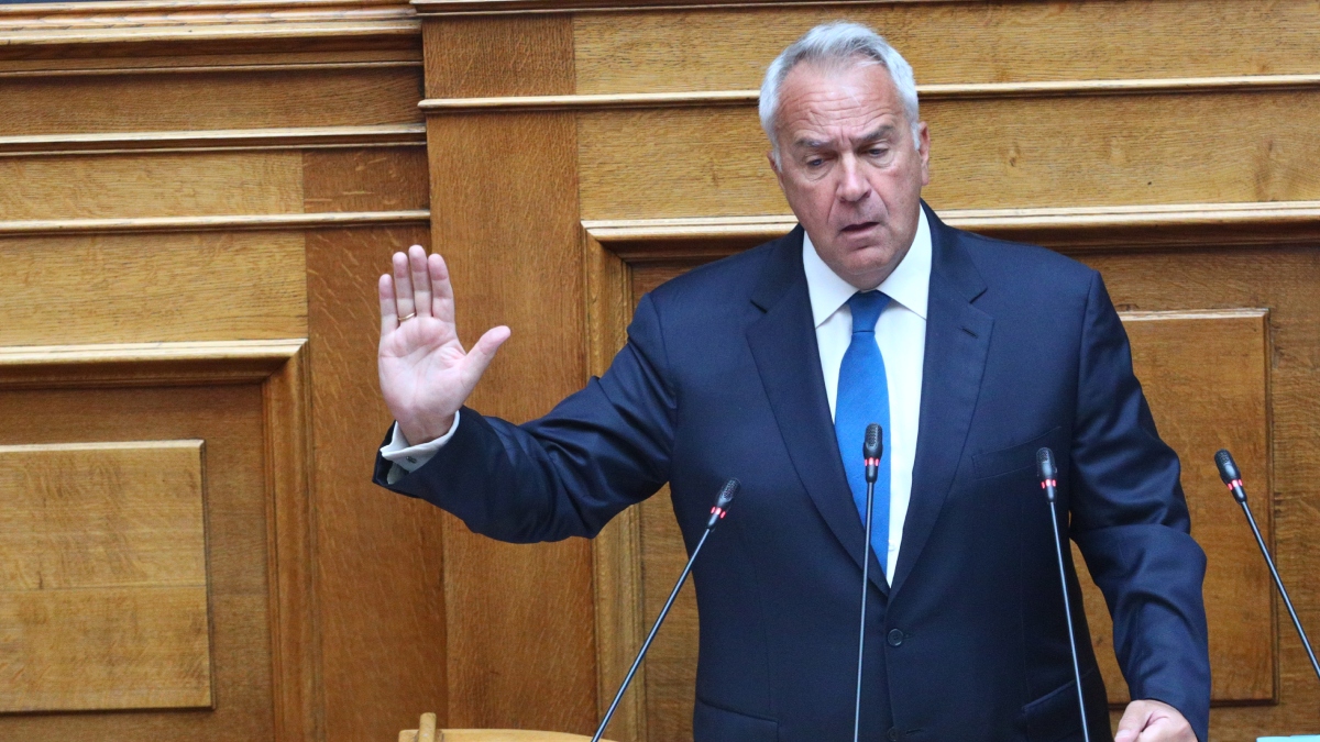 Βορίδης: “Οι προτάσεις είναι προδήλως αβάσιμες – Είναι δυνατόν να κάνεις εγκληματική ενέργεια με νόμιμες πράξεις;”