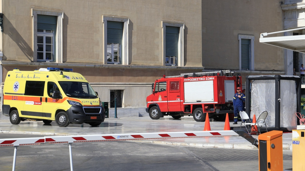 Συναγερμός για ύποπτο φάκελο στη Βουλή – Εντοπίστηκε στην αλληλογραφία