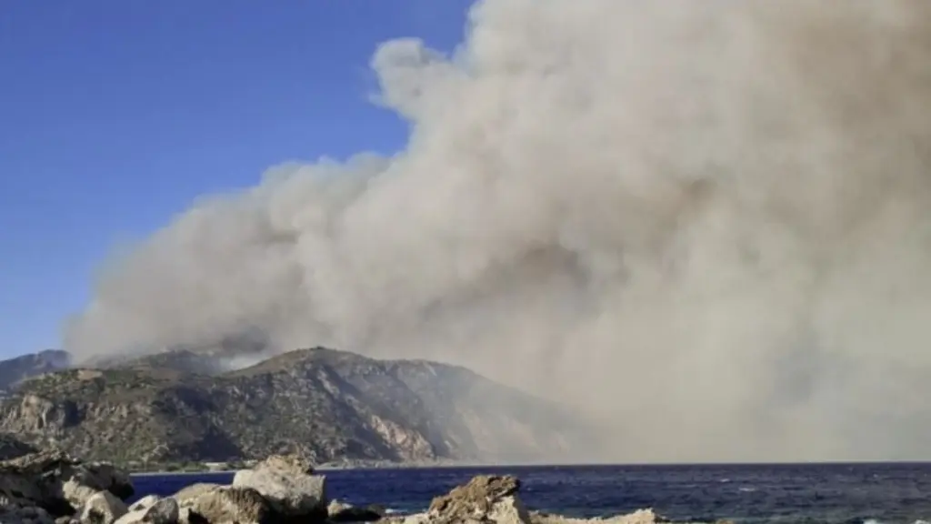 Φωτιά σε αγροτοδασική έκταση στον δήμο Καντάνου Σελίνου στα Χανιά – Ήχησε για εκκενώσεις οικισμών το 112