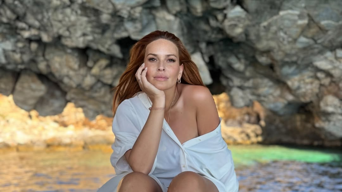 Σίσσυ Χρηστίδου: Ποζάρει στην Πάρο με το ροζ μπικίνι της – Νέες φωτογραφίες από τις διακοπές της