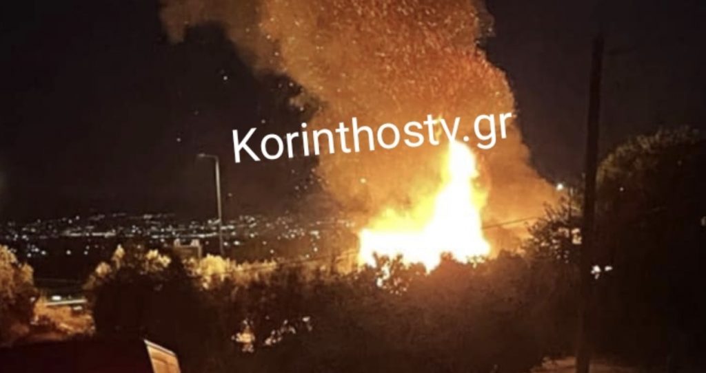 Φωτιά στο Ζευγολατιό Κορινθίας, κοντά στον καταυλισμό