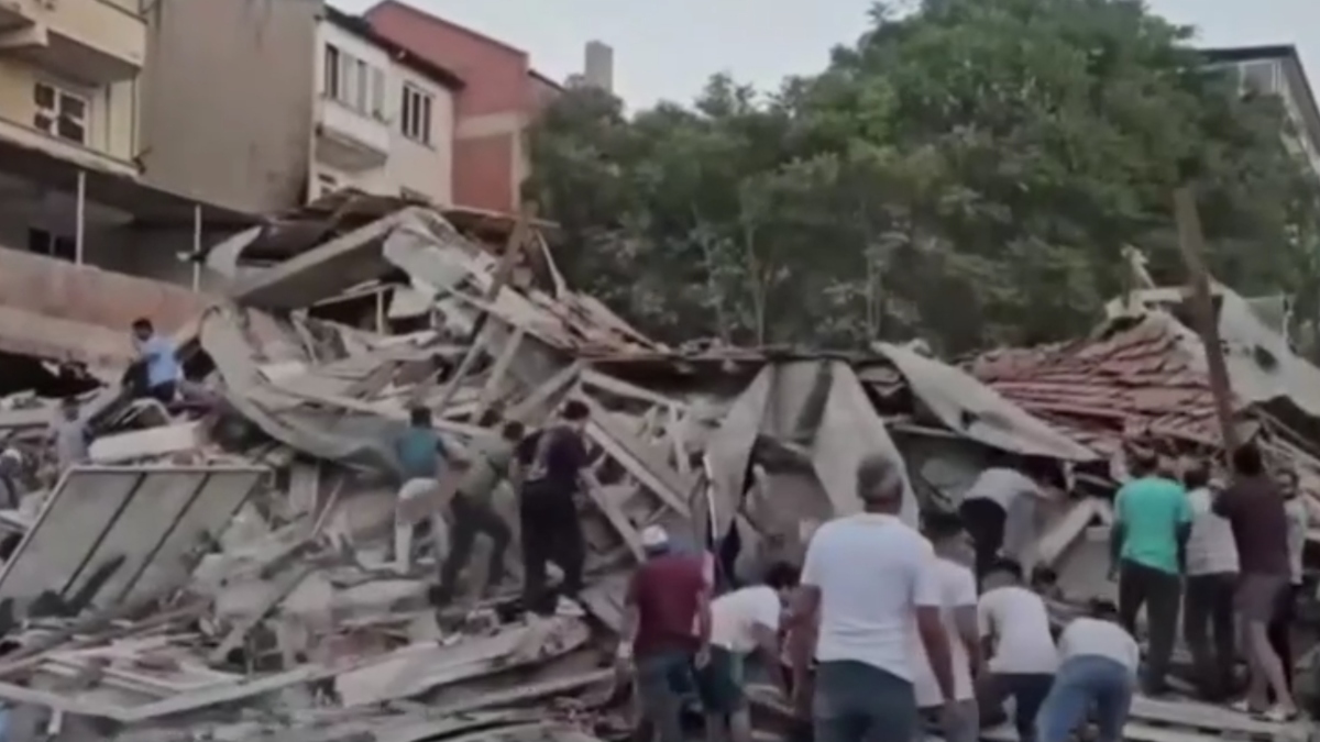 Σεισμός στην Τουρκία: 1 νεκρός, 29 τραυματίες και 16 κατεστραμμένα κτίρια από τα 6,1 Ρίχτερ – Νέα βίντεο
