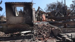 Φωτιά στην Ανατολική Αττική: Αποζημιώσεις έως και 6.000 ευρώ για τους πληγέντες και 600 ευρώ για κάλυψη των πρώτων εξόδων