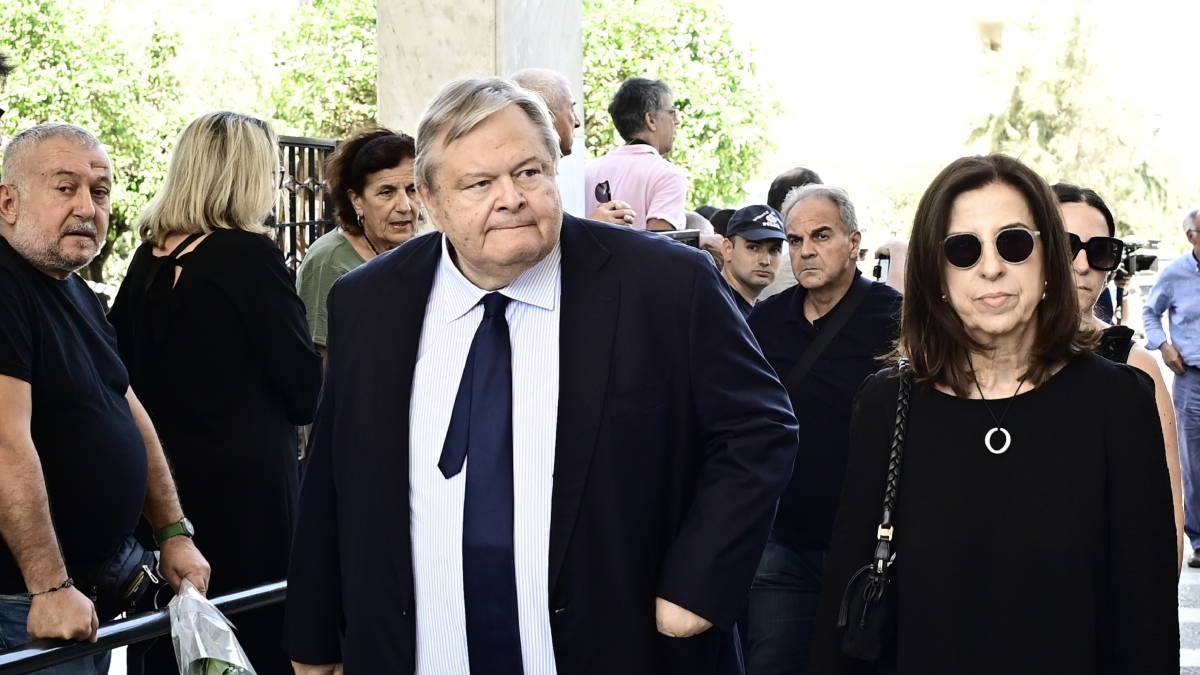 Λένα Σαμαρά