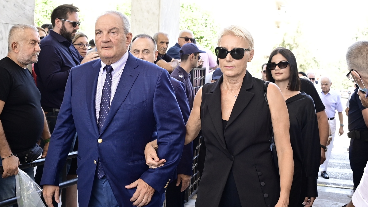 Λένα Σαμαρά
