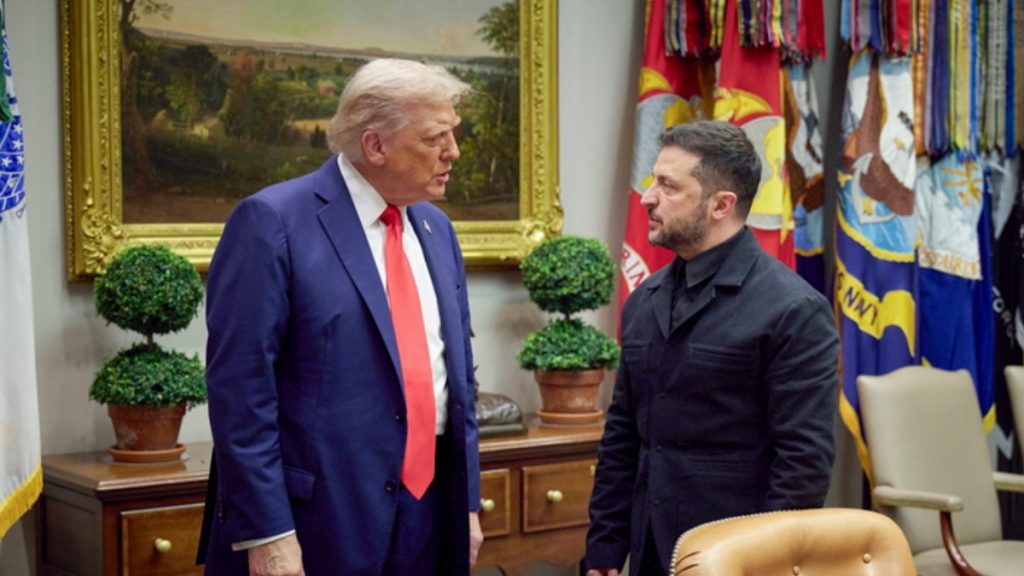 Αινιγματική ανάρτηση Τραμπ για Ουκρανία: “Χωρίς επίθεση στον εισβολέα, δεν κερδίζεις τον πόλεμο” – Προανήγγειλε “ενδιαφέρουσες εξελίξεις”