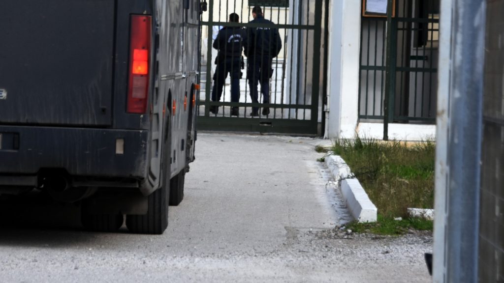 Ναύπλιο: Μαζική τροφική δηλητηρίαση στις Δικαστικές Φυλακές – Στο νοσοκομείο 7 κρατούμενοι