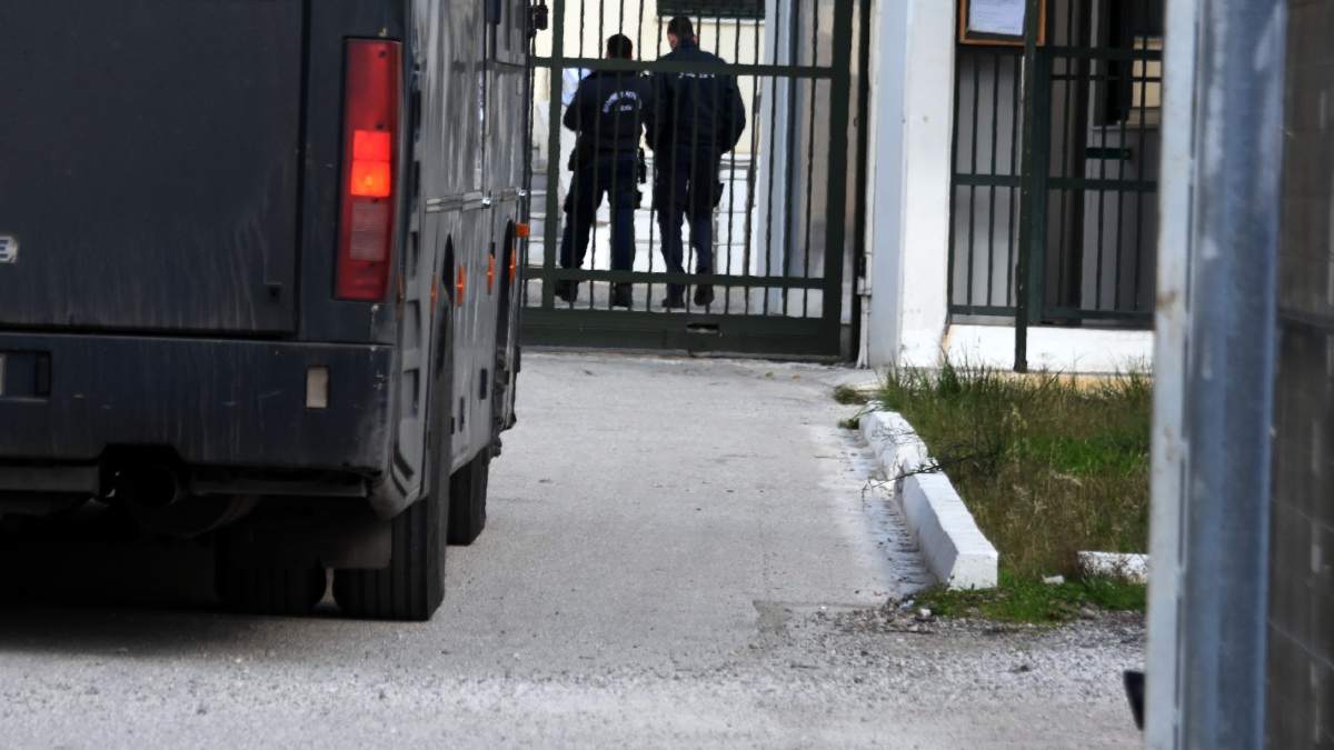 Ναύπλιο: Μαζική τροφική δηλητηρίαση στις Δικαστικές Φυλακές – Στο νοσοκομείο 7 κρατούμενοι