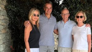 Το “ευχαριστώ” του πρωθυπουργού του Λουξεμβούργου στον Μητσοτάκη για τη φιλοξενία στην Τήνο